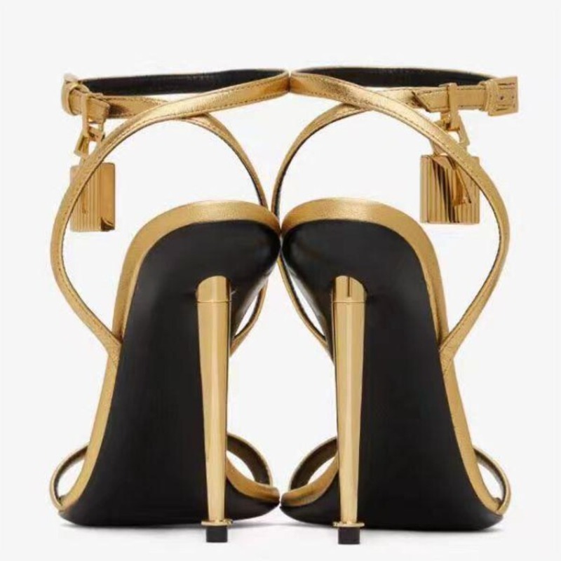 새로운 슈퍼 하이힐 여성 샌들 여름 유행 실버 블루 퍼 - Summer Clothing Stores 리뷰 및 가격